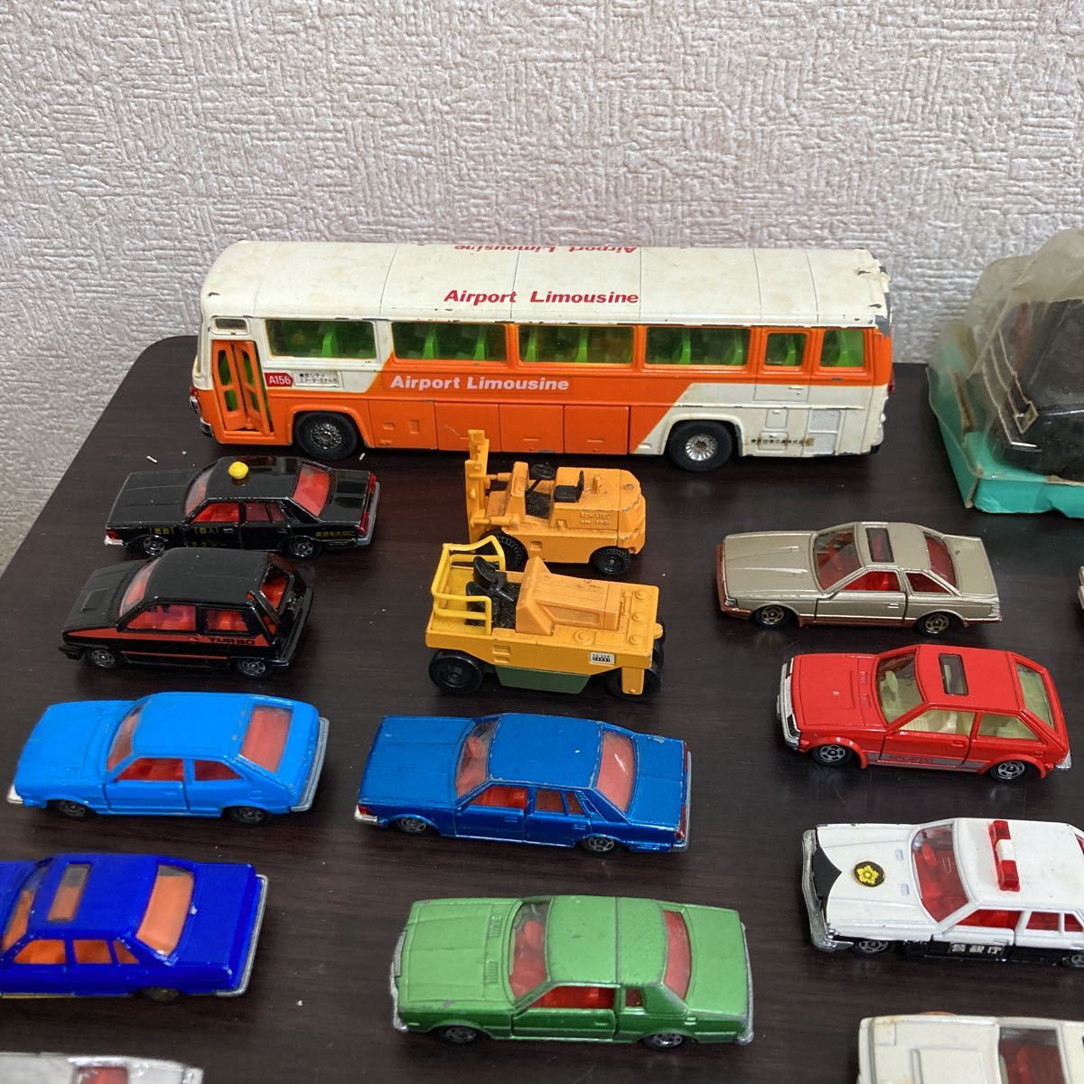 ☆大量まとめ売り☆ ミニカー　バイク　電車　など ミニカー 大量 まとめ まとめ売り 85点以上 ジャンク扱い 長期保管品