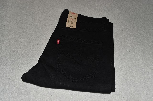 【100%新品】 LEVI'S 511 スリム トラウザー ストレッチ テーパード W30 L32 ブラック(W30)｜売買されたオークション情報、yahooの商品情報をアーカイブ公開 - オークファン W30