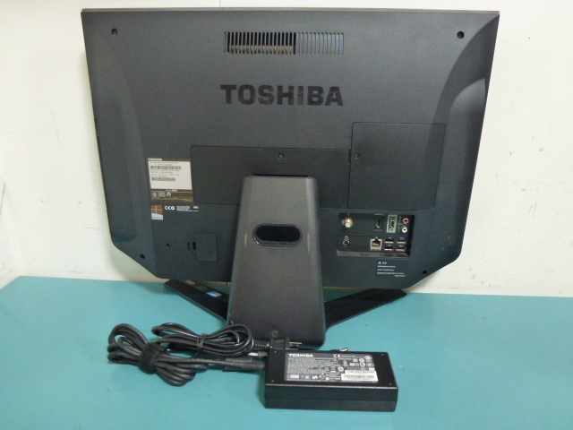 一体型PC TOSHIBA D732/WVTHB Core i7 3630QM 2.4GHz メモリ8GB HDD無