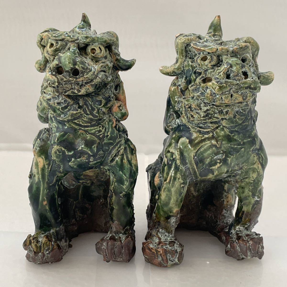 置物 獅子 琉球 中国 狛犬 シーサー 風水 古玩 陶芸 高さ14cm 骨董