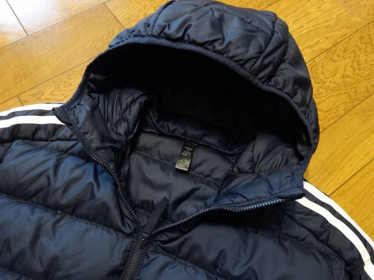 送料込 着用数回 美品☆アディダス エッセンシャル ダウン フーディー 