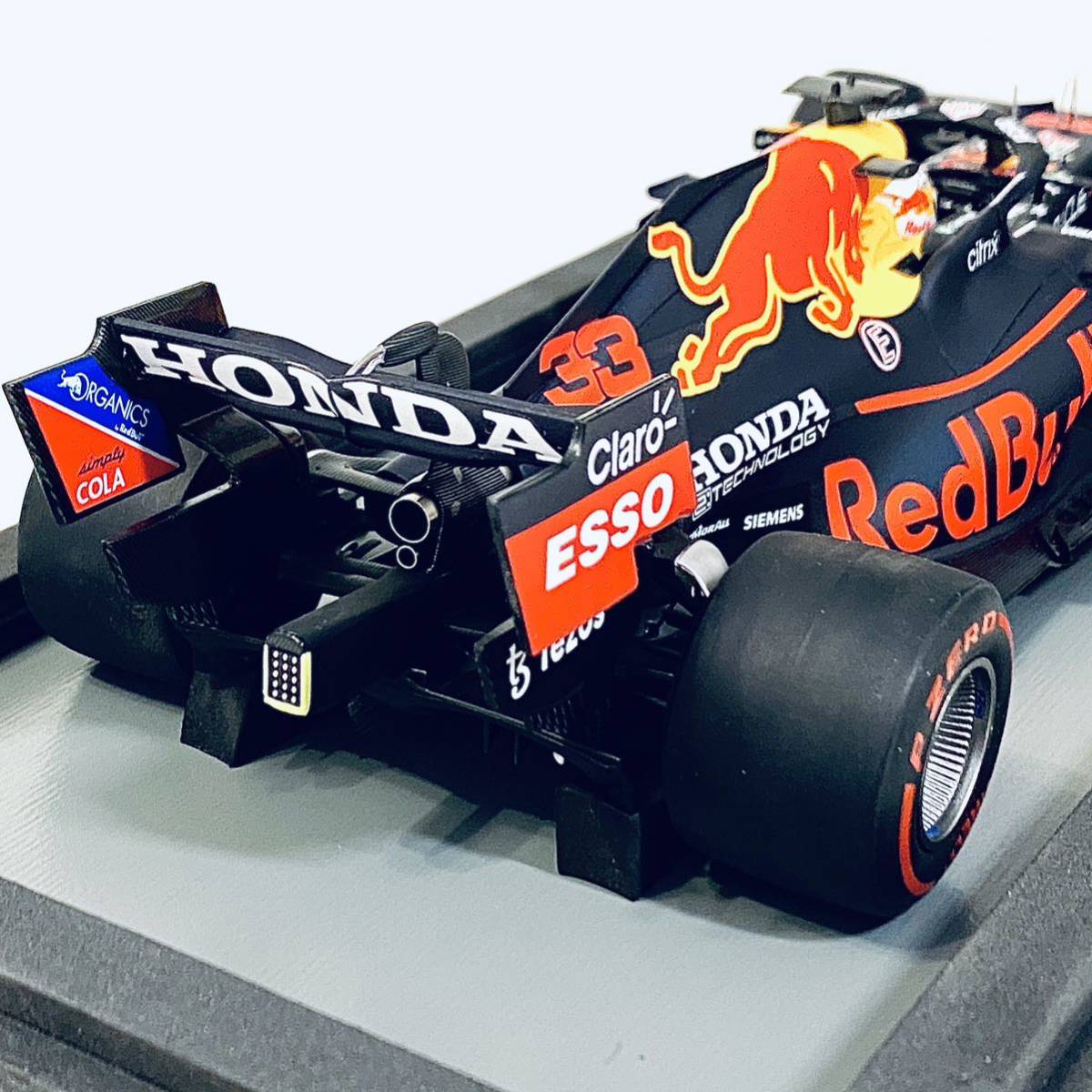 RB16B 1⁄18 Spark Red Bull 0 Honda GP F1 Racing Max #33 1:18