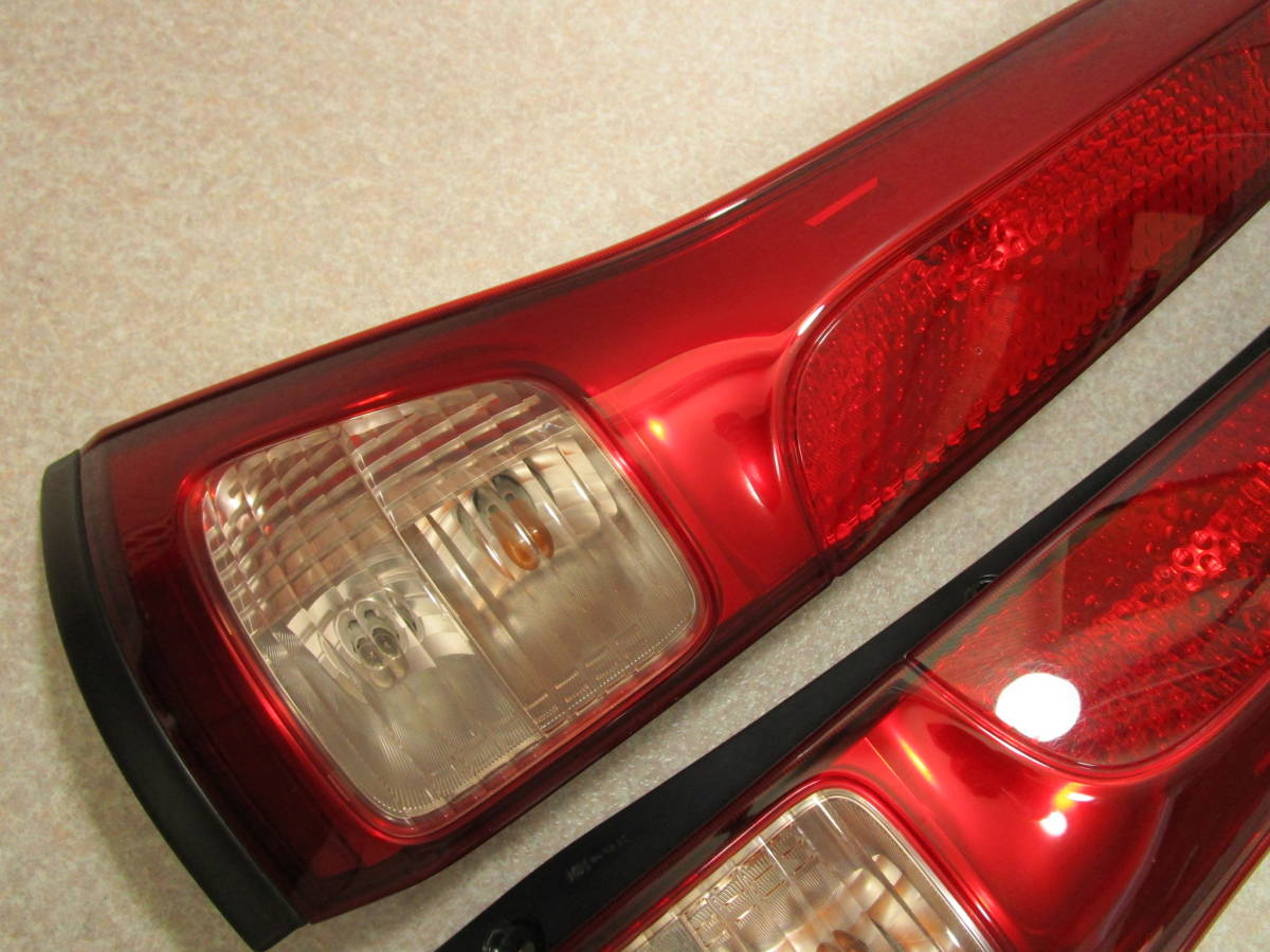 セレナc25 LEDテールランプ VALENTI 右