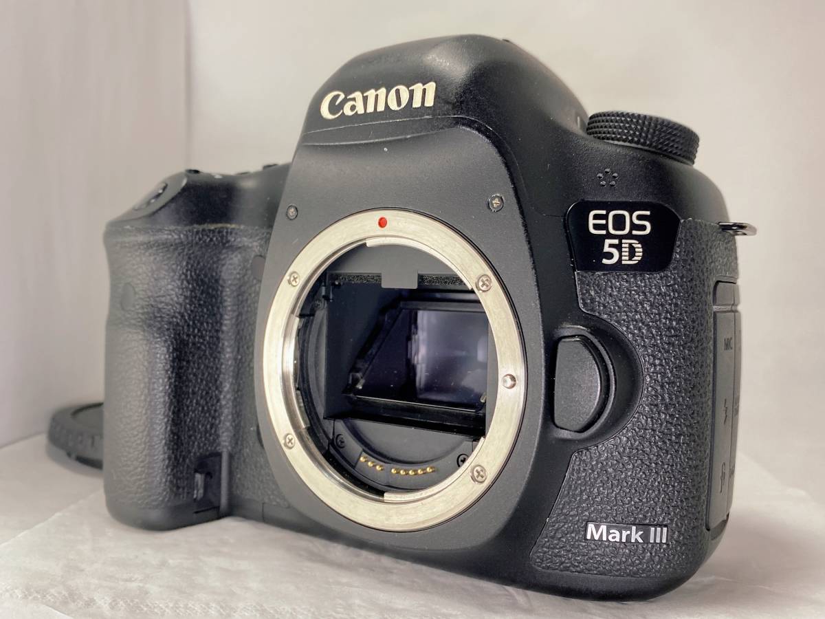 ☆良品☆ キャノン CANON EOS 5D Mark III ボディ ☆バッテリー付き 