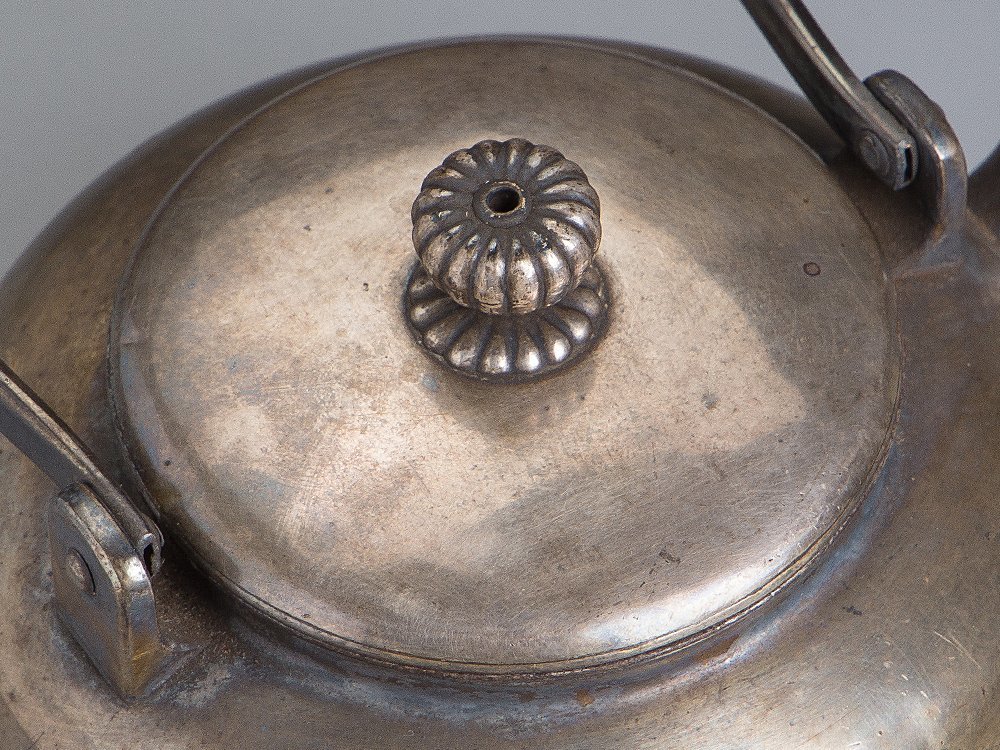 Yahoo!オークション 銀瓶 湯沸」(銀製) 純銀 約1.0L日本製・証明書付き 湯沸 【五】純銀 湯沸 銀瓶 重261g 箱付