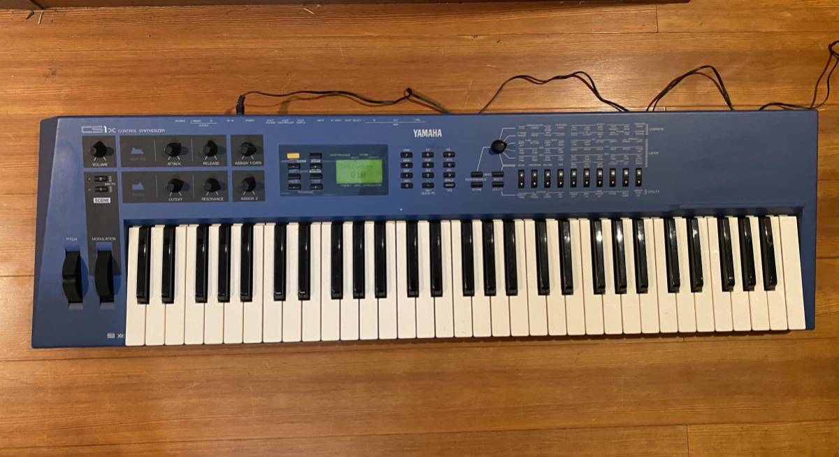 動作品 YAMAHA/ヤマハ コントロールシンセサイザー CS1x 61鍵 電源