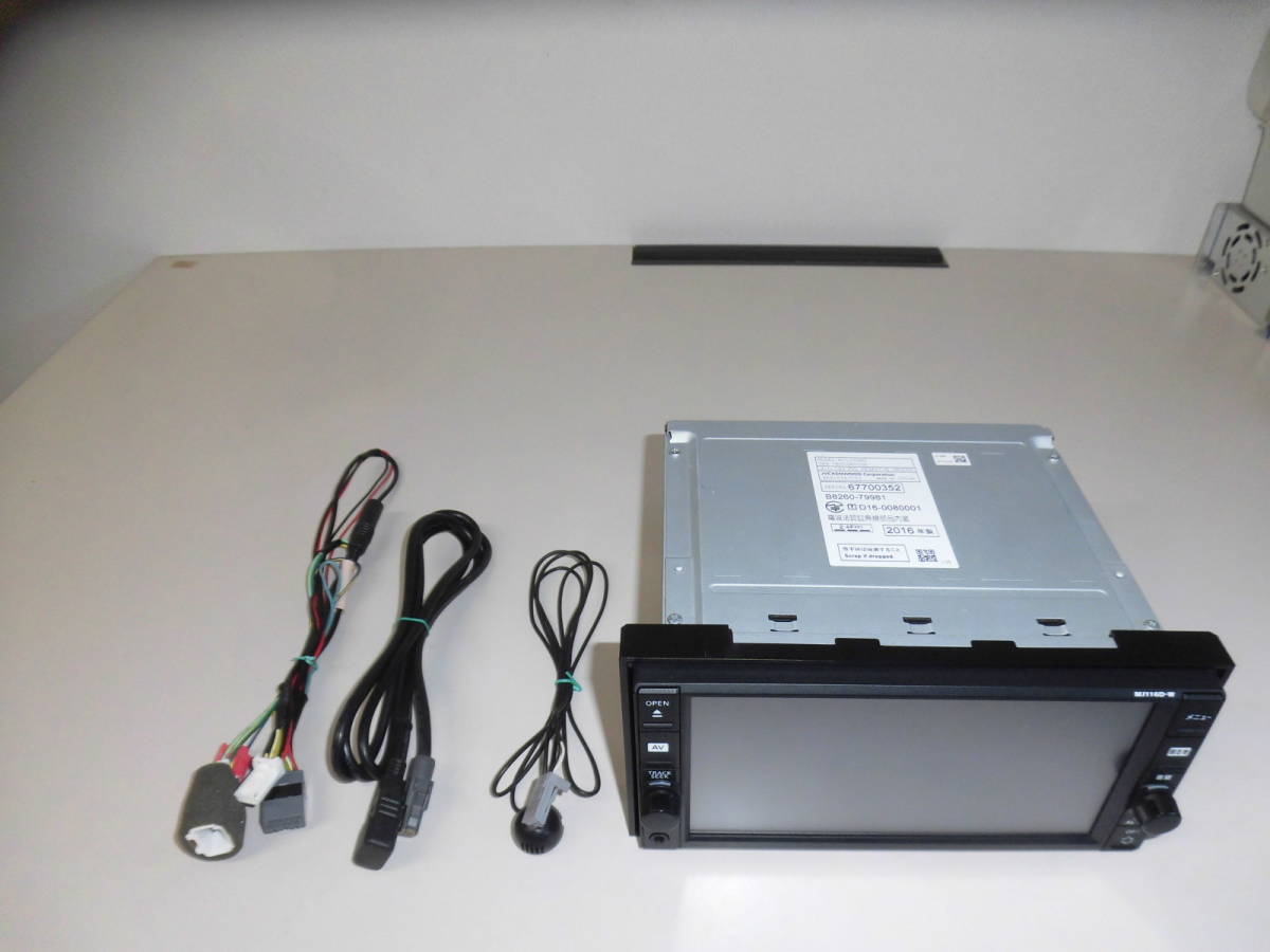 N2280 ニッサン【NISSAN】純正 メモリーナビ MJ116D-W (B8260-79981) 中古品