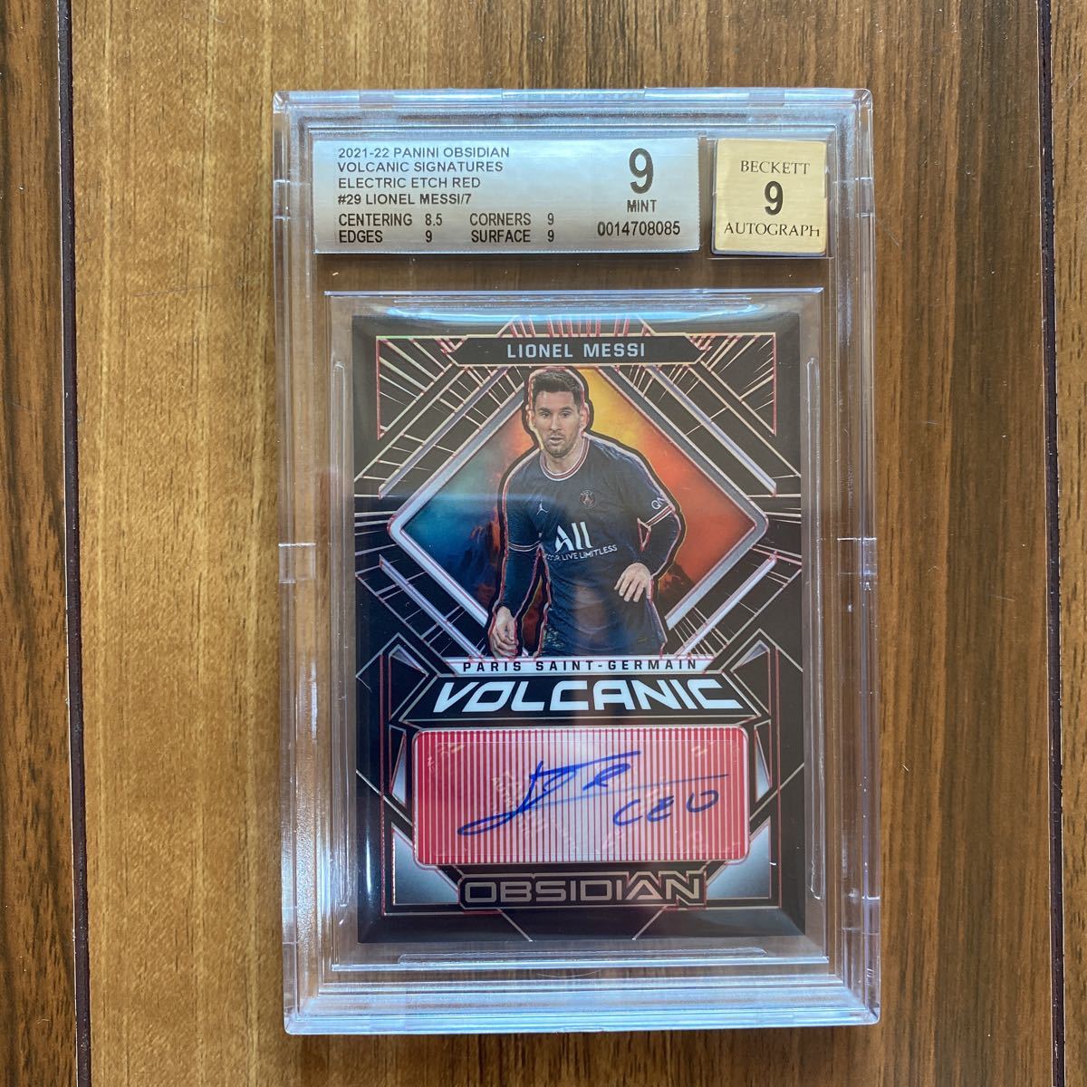  7枚限定 2021-22 Panini Obsidian Lionel Messi サイン auto(その他)｜売買されたオークション情報、yahooの商品情報をアーカイブ公開 - オークファン シングルカード