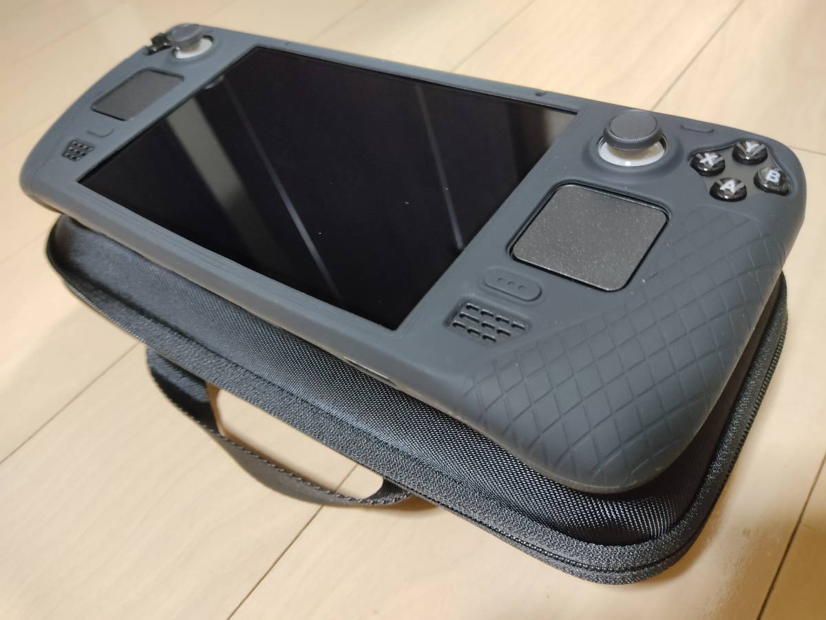 新品同様 Steam Deck 64GB + microSD 256GB +ラバーケース(携帯型  