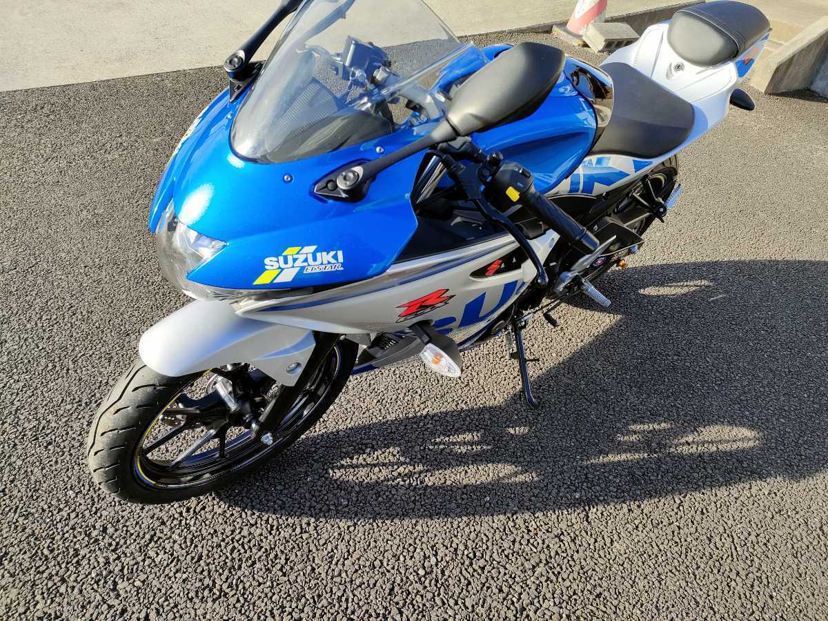 スズキ　GSX-R125　ABS ECSTAR GSX ヨシムラ　極上車　青/銀　走行2245km カスタム　DL33B 　ワンオーナー　 GSX-R125 スズキ | ABSに特別色！ ABSの「エクスターカラー」新車入荷しました 試乗インプレッション伝統の遺伝子を感じる
