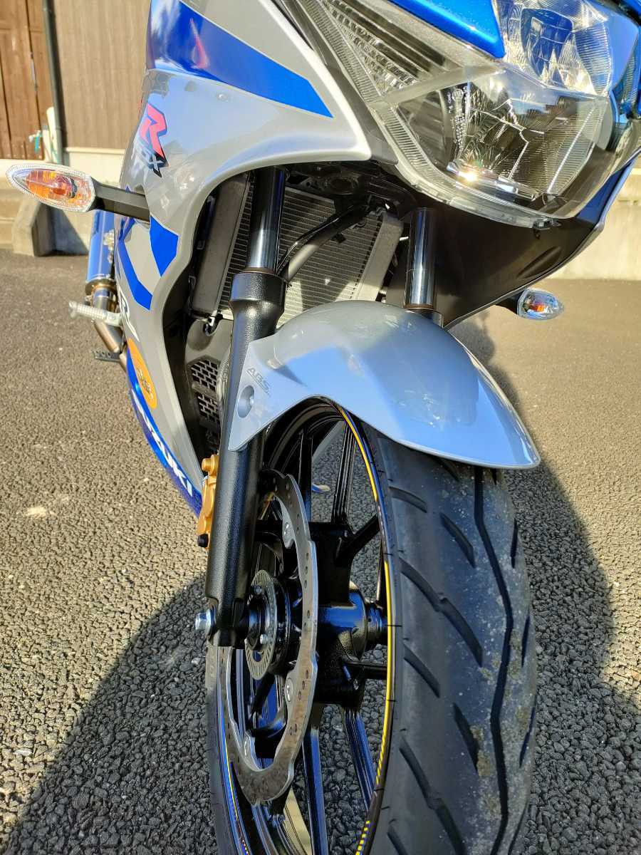 スズキ　GSX-R125　ABS ECSTAR GSX ヨシムラ　極上車　青/銀　走行2245km カスタム　DL33B 　ワンオーナー　 GSX-R125 スズキ | ABSに特別色！ ABSの「エクスターカラー」新車入荷しました 試乗インプレッション伝統の遺伝子を感じる