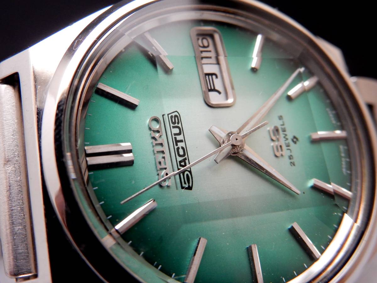 日差無し 希少文字盤 セイコー ファイブ アクタス SEIKO 5 ACTUS 6106-8690 25石 自動巻き グリーン 綺麗カットガラス