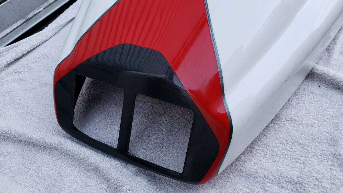 DUCATI 998R 純正 シートカウル HI-TECH製DUCATI 996⁄998(RS)ドライ 