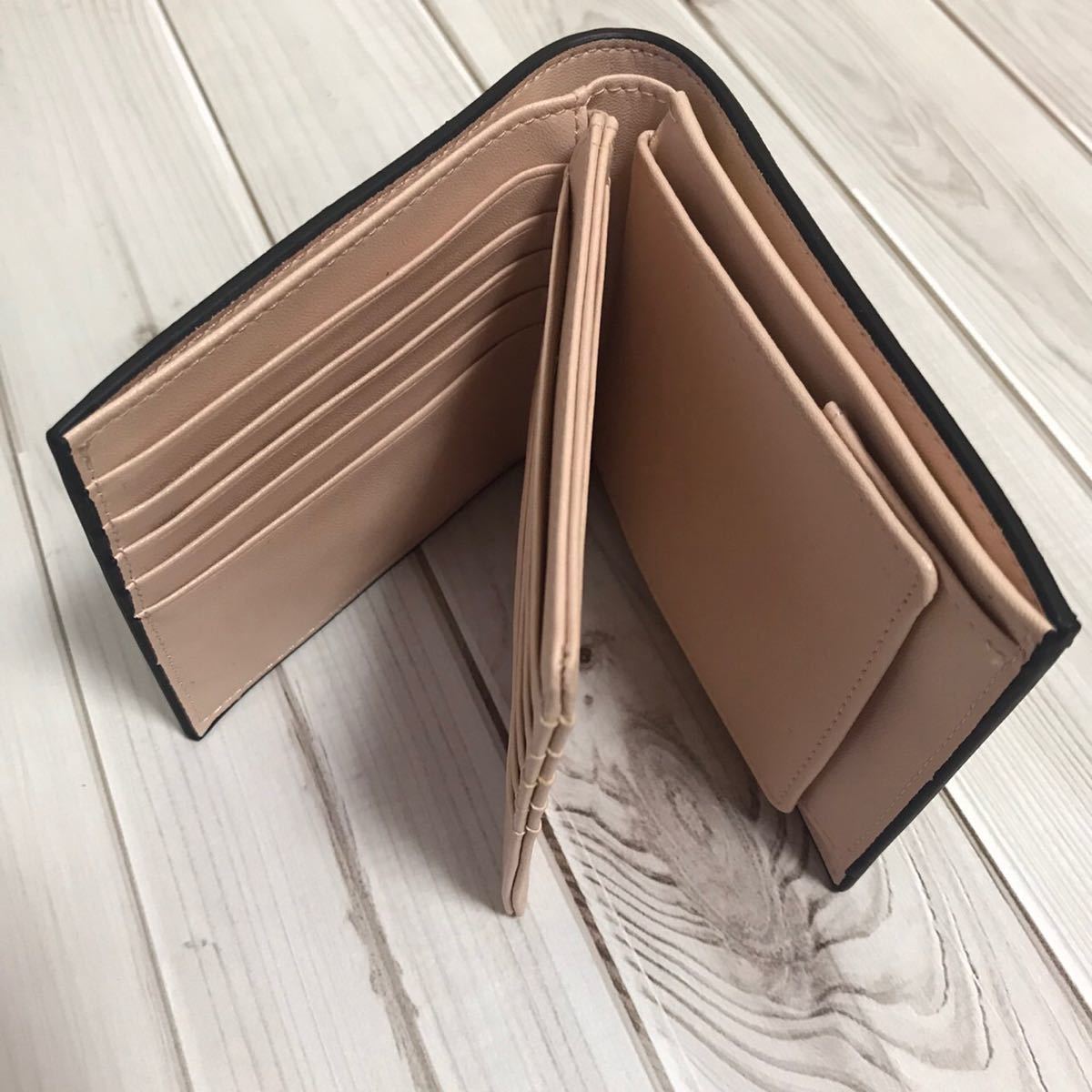 新作品 緑グリーン系　ハンドメイド ブライドレザー ヌメ革本革　牛革 メンズ 大容量二つ折り財布/小銭入れあり コンパクト 人気商品