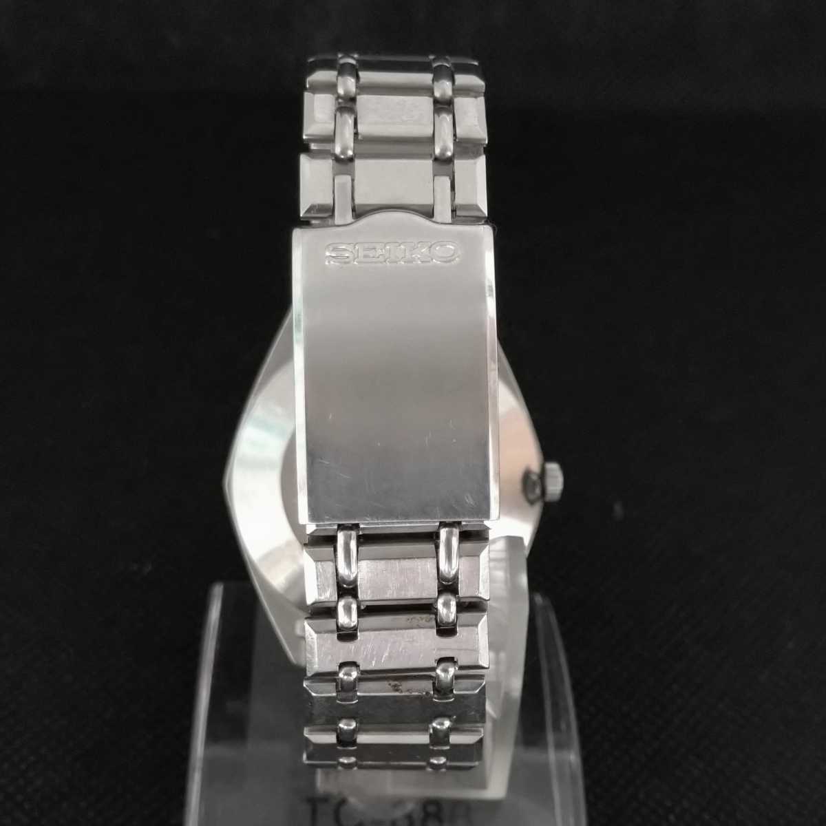 SEIKO 腕時計 ATセイコー LORD MATIC　 ロードマチック5606-7090 LM メンズ 自動巻 デイデイト LORD MATIC セイコー アナログ 3針 カット