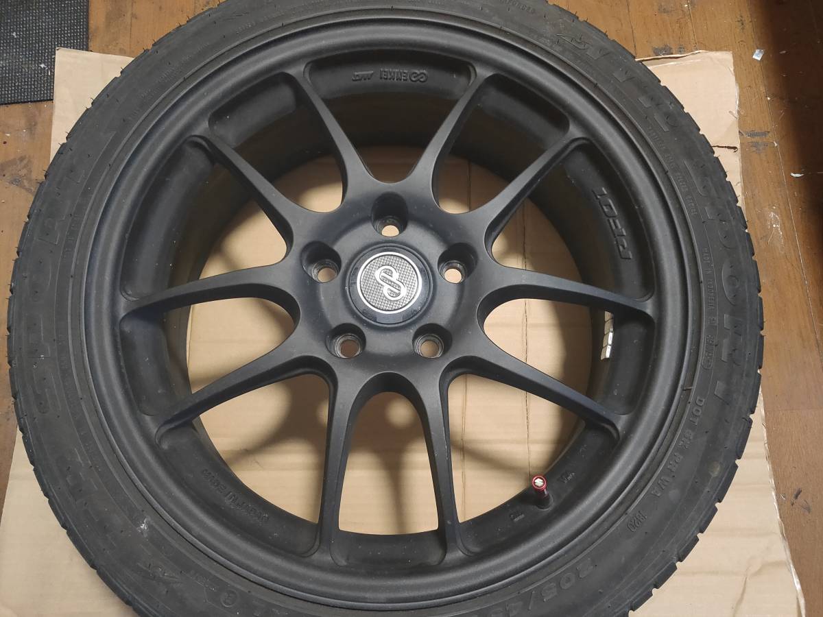 ENKEI エンケイ PF01 17インチ 7J PCD114.3 4本セット ショップにて 