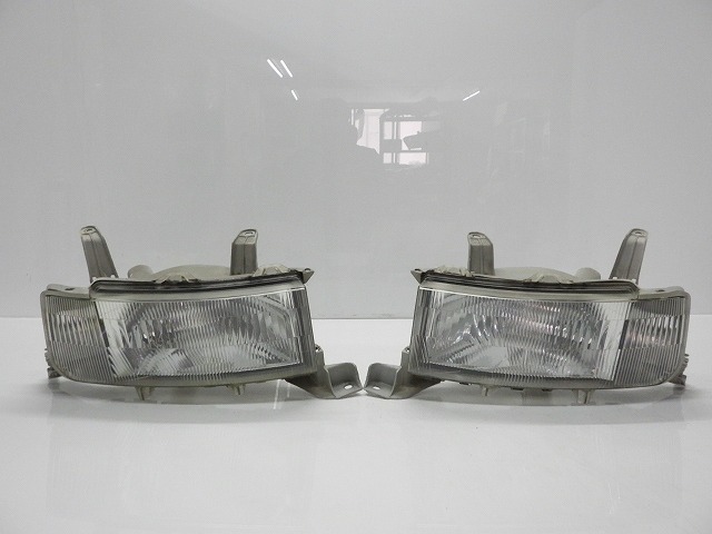 定番，正規品 コーティング加工済 トヨタ NCP30/35 ｂB 前期 ヘッドライト 左右セット ハロゲン 52-032(ヘッドライト)｜売買されたオークション情報、yahooの商品情報をアーカイブ公開 - オークファン トヨタ用