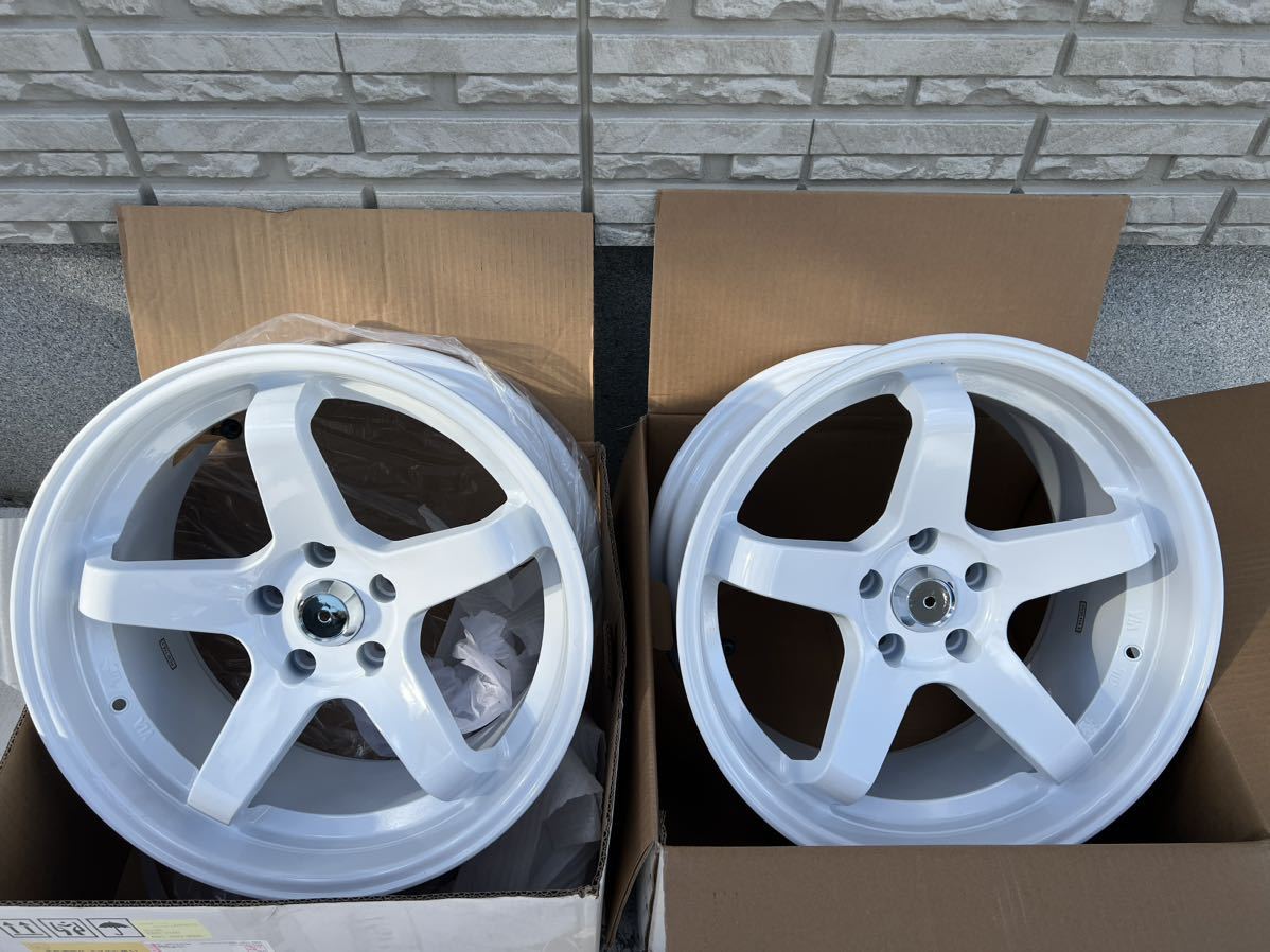 2本 スタンスマジック 18 9.5j 114.3 ＋18 瑞々しい ドリフト 