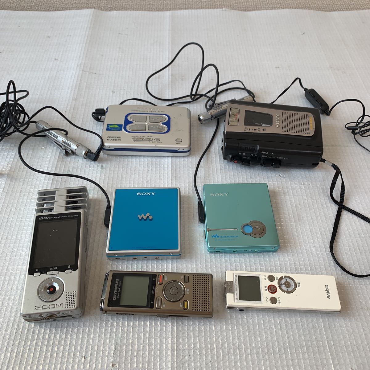ソニー MDウォークマン MZ-E620 本体 MZ-E710 RQ-SX41 TCM-36 V-833 ICR-ps501RM（7台）