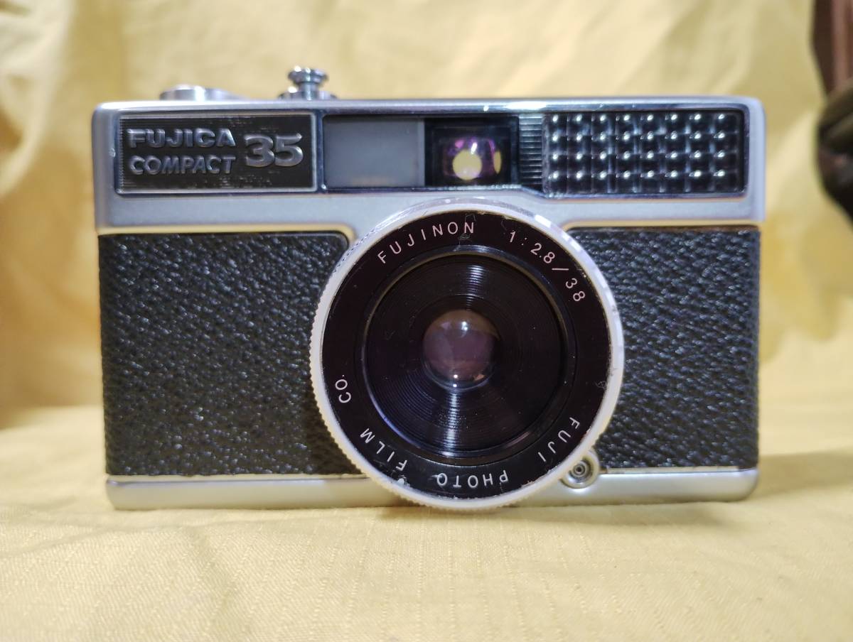FUJICA Compact How COMPACT the to カラー写真需要の拡大を援護した