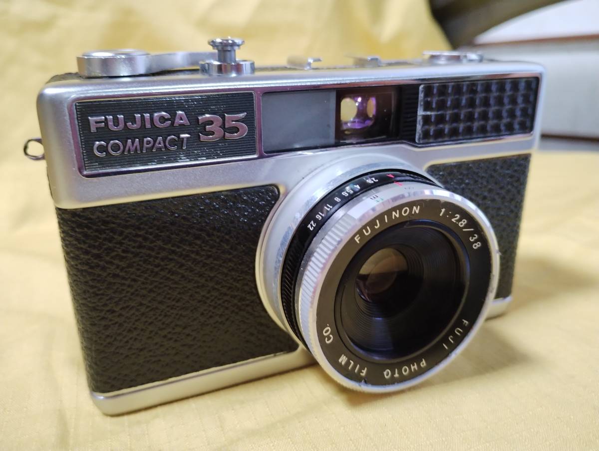 FUJICA Compact How COMPACT the to カラー写真需要の拡大を援護した