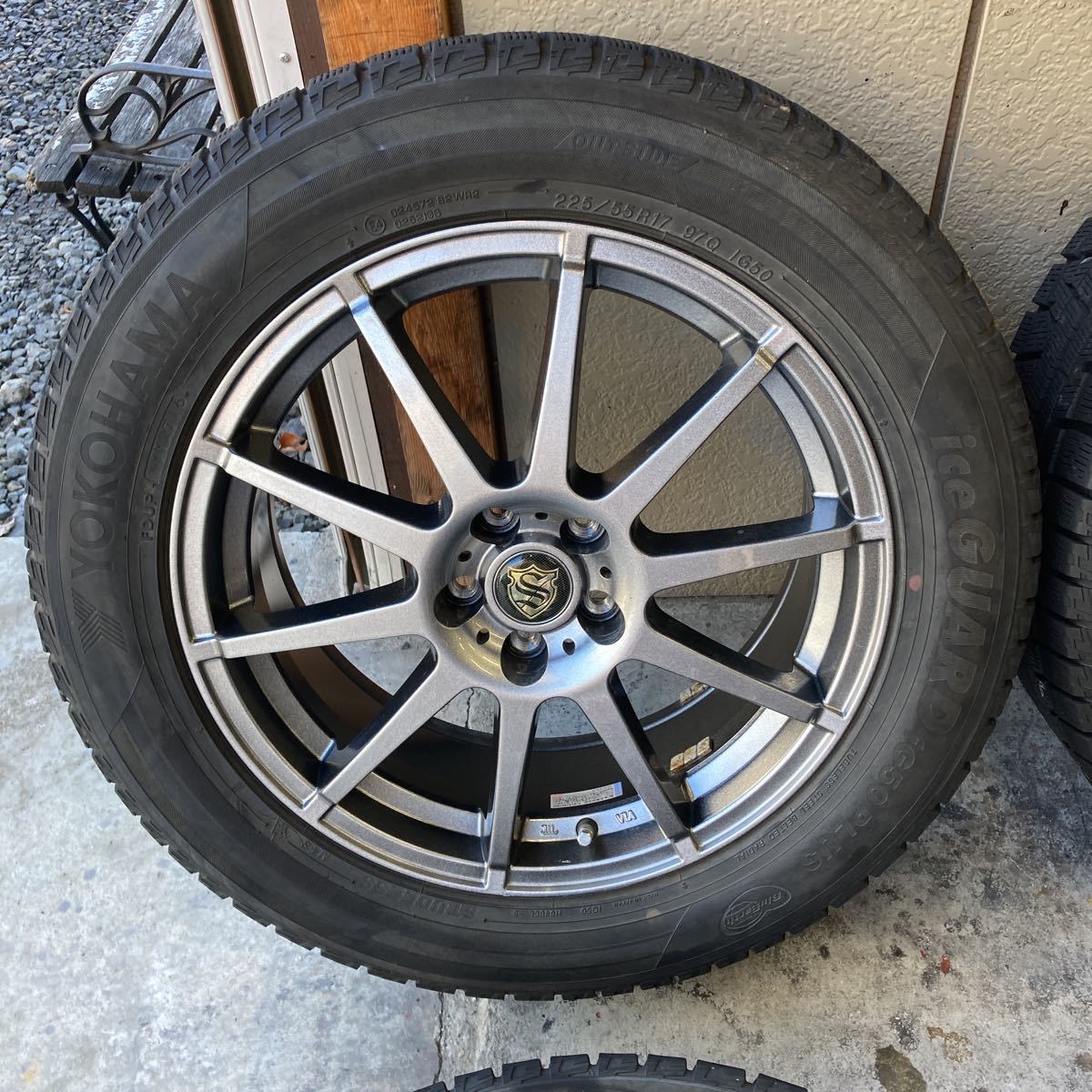 【豊富な，SALE】 バリ山！225/55R17 ヨコハマ IG50 プラス 2016年製 S 17×7j+48 PCD100/5H スタッドレス 4本 検: スバル XV ハイブリッド フォレスター