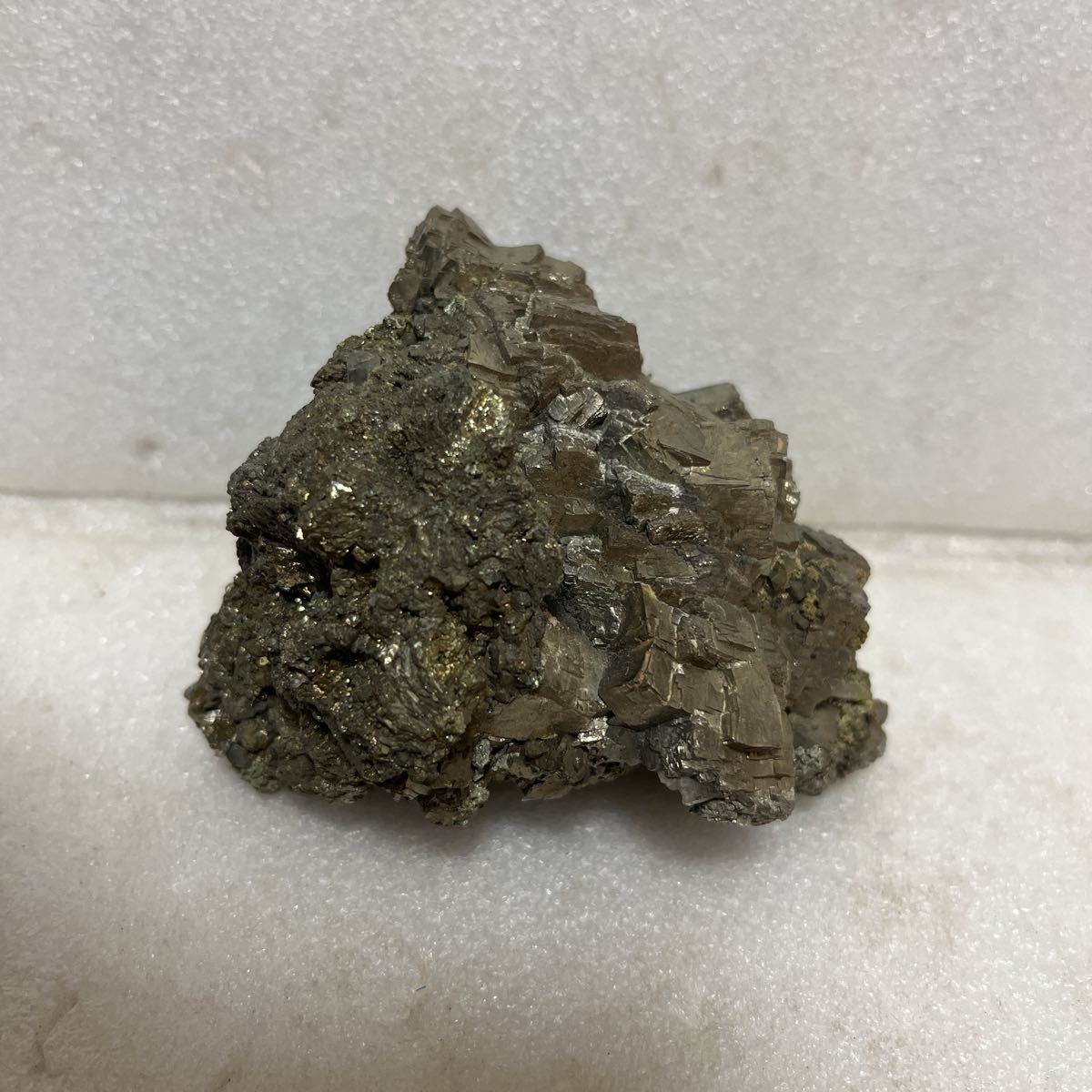 黄鉄鉱 黄銅鉱 鉱石 パイライト 原石 約475g 幅約8.5cm 鑑賞石 メタル 