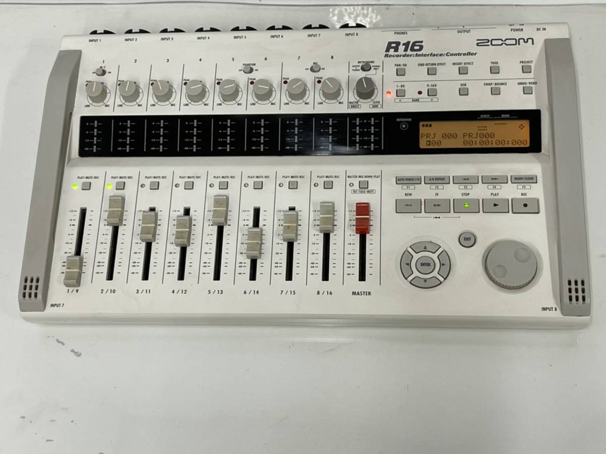 ZOOM R16 マルチトラックレコーダー 元箱・マニュアル付 現状品
