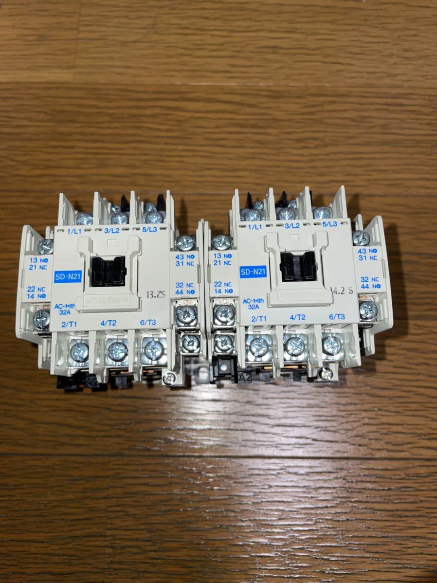在庫処分 SD-N21 電磁接触器 DC24V マグネットスイッチ 三菱電機 2個 
