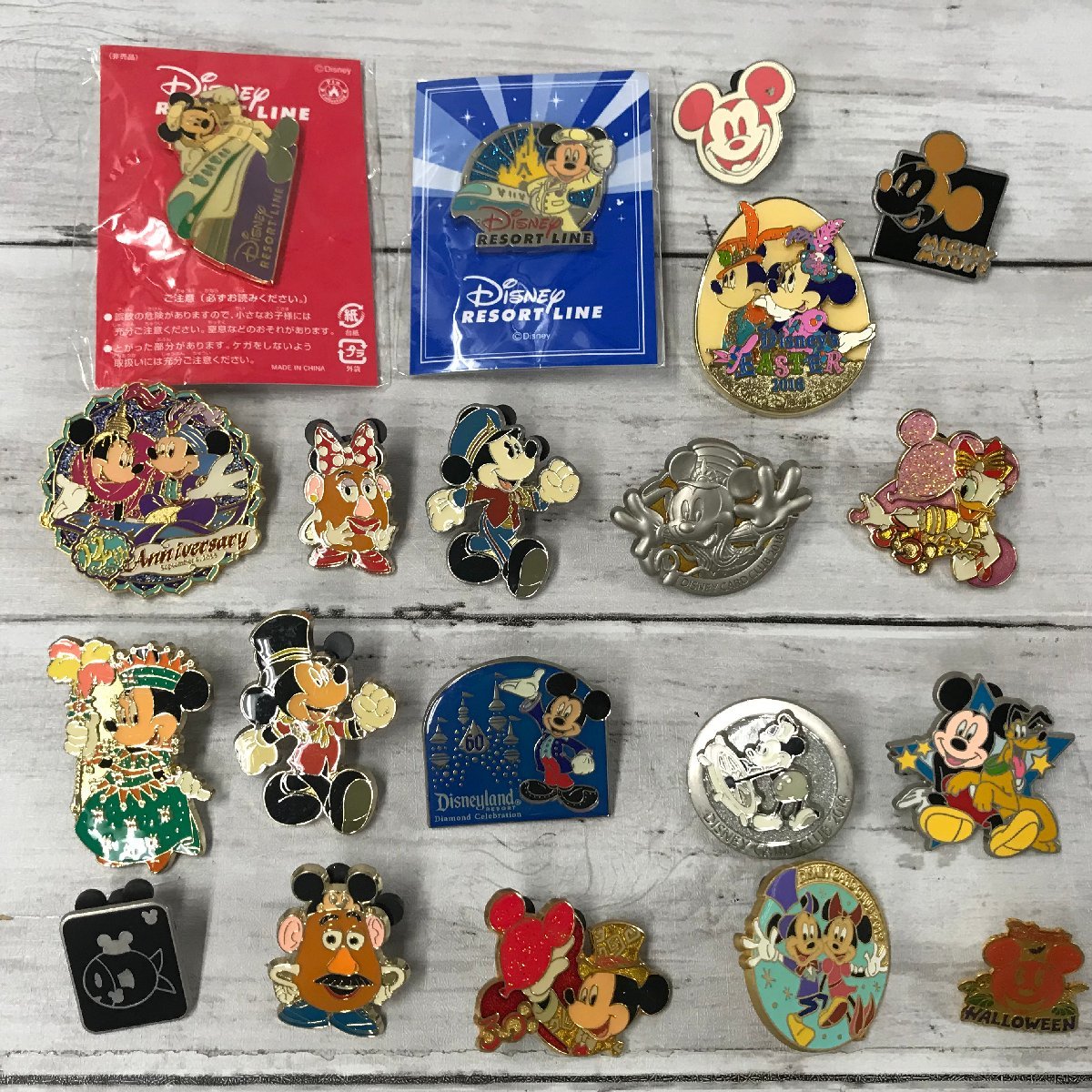 ディズニー 《大量セット》《未開封品あり》ピンバッジ 25点 リゾート 