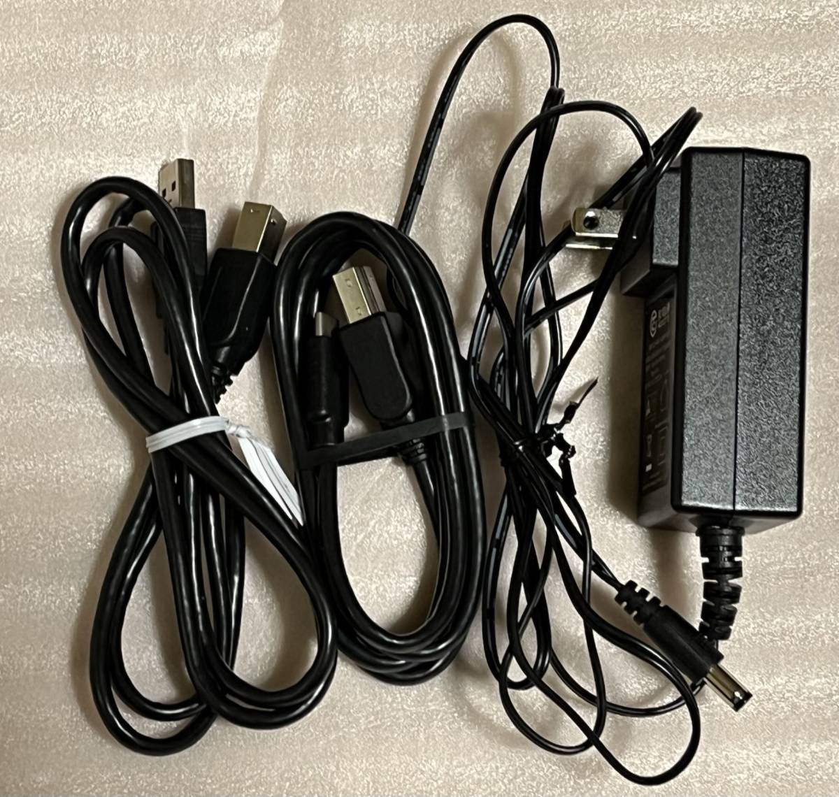 ＵＳＢ外付ハードディスクケース新品　4TBハードディスク付き　_4