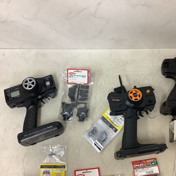 1円〜 訳あり Futaba T3PL 送信機、ROUTE 246 インディビジュアルオイルダンパー MR-03N用 ナロー、京商 フロントサスアームセット他