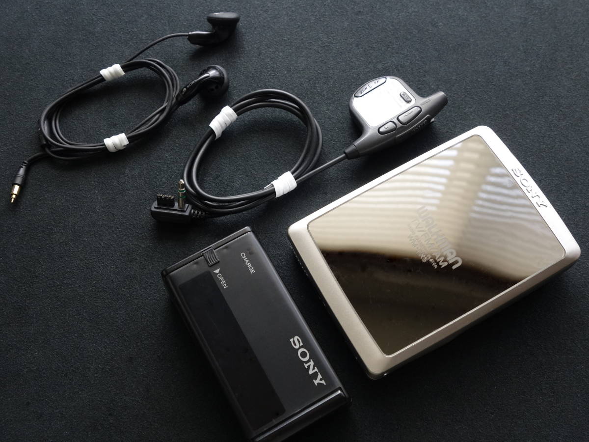 SONY ソニー ウォークマン TPS-L2 初代 ◇ジャンク品 1/7a7 カセット