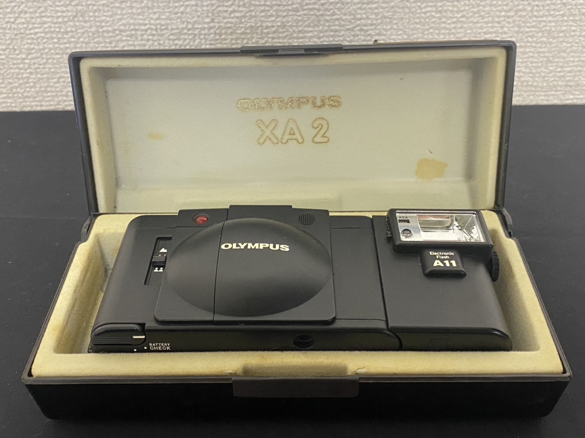 A2　OLYMPUS　オリンパス　XA2　A11　D.ZUIKO　1:3.5　35㎜　コンパクトフィルムカメラ　通電確認済み　ケース付き　現状品