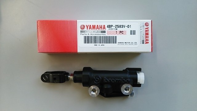 ★新品ヤマハ純正部品　ブレンボ（ヤマンボ）リアブレーキマスターシリンダー（マスター径12.7ｍｍ）4BP-2583V-01