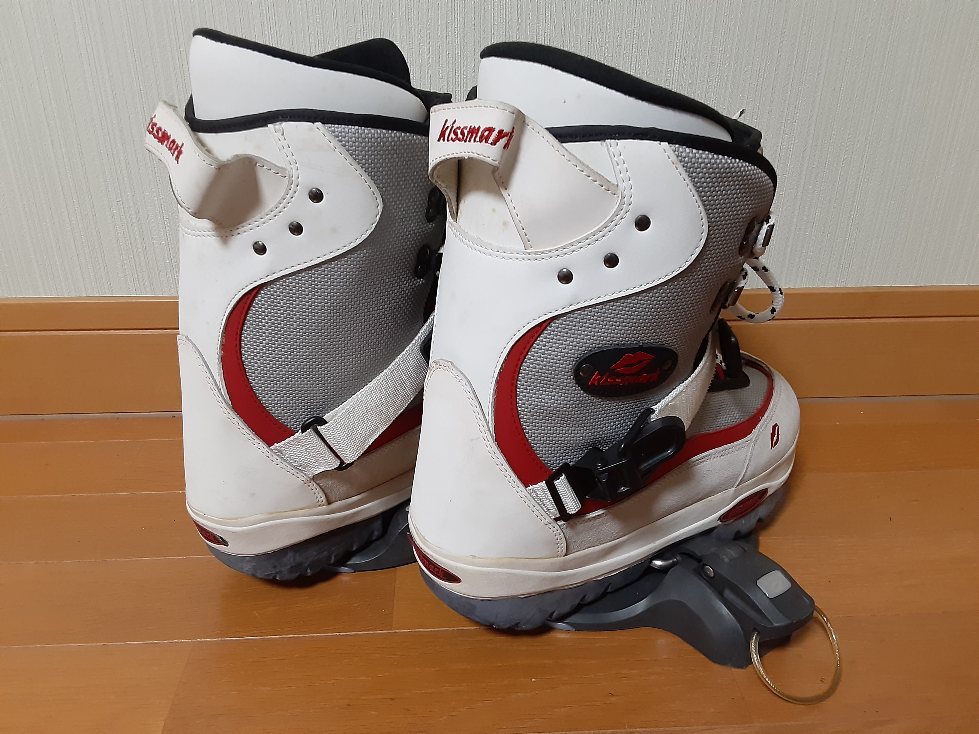 51 kissmarkスノーボードブーツ28.0cm＋ビンディング ステップ
