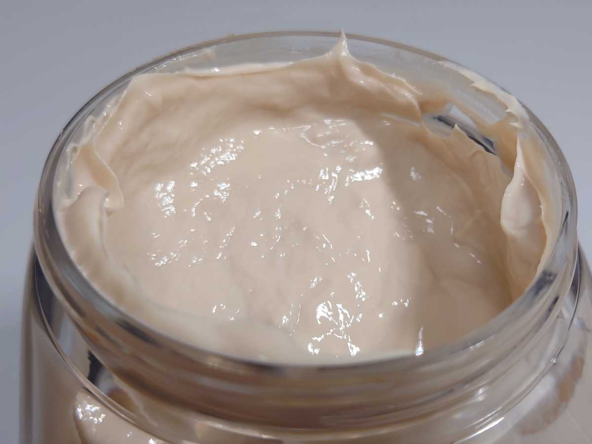 ローラ メルシエ ⁄ ホイップトボディクリーム タルト オ シトロンの