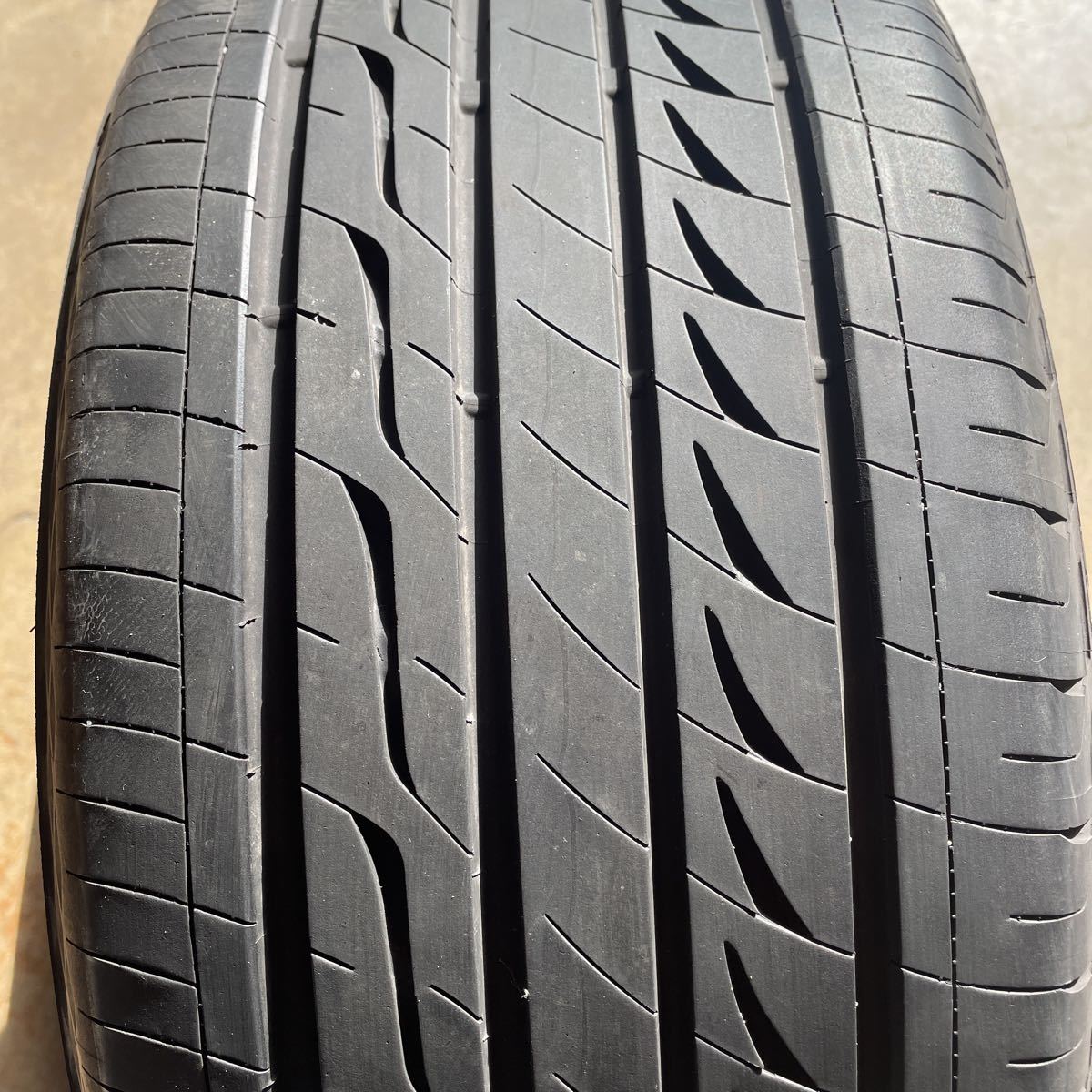 新品並み バリ山 245/45R17 ラジアル夏タイヤ 2本 ブリヂストン レグノ