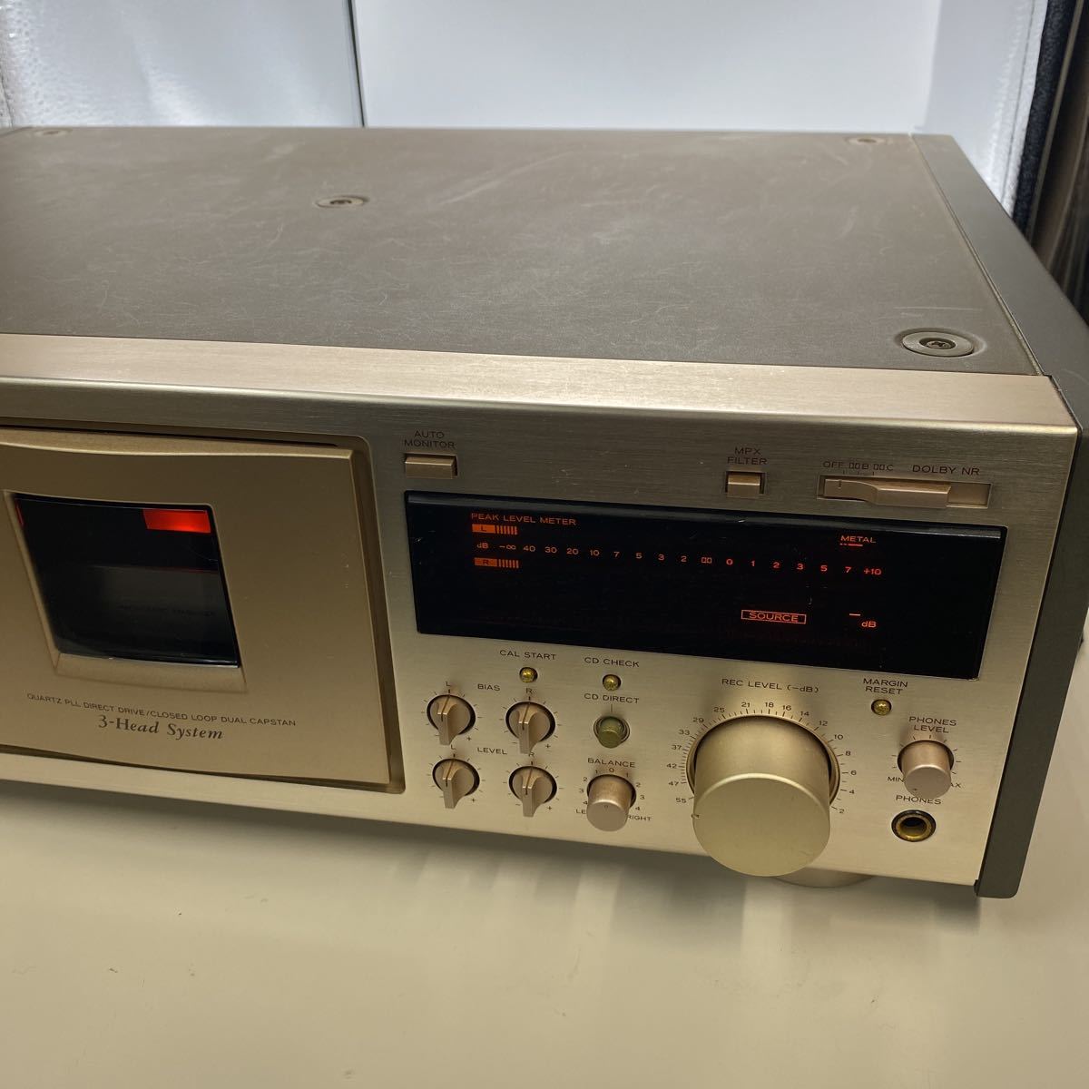 中古品 TEAC ティアック V-7000 3ヘッド・3モーター カセットデッキ