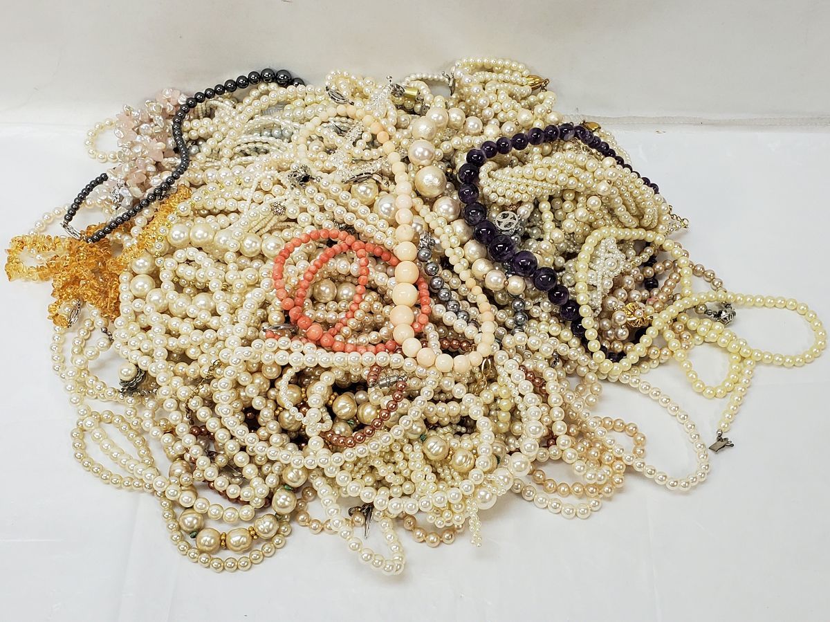 1000円スタート ネックレスまとめ 総重量約2.885kg サンゴ/珊瑚/パール/真珠/アコヤ/バロック/淡水/フェイク等 アクセサリー類 11 S212