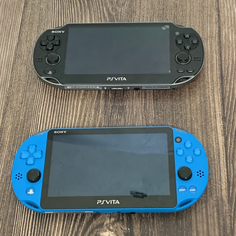 【中古】SONY ソニー PSVITA PCH-2000 ブルー PCH-1100 ブラック 2台セット【動作未確認のためジャンク】(K0119-3) PlayStation Vita PSVITA PCH-2000 ブルー