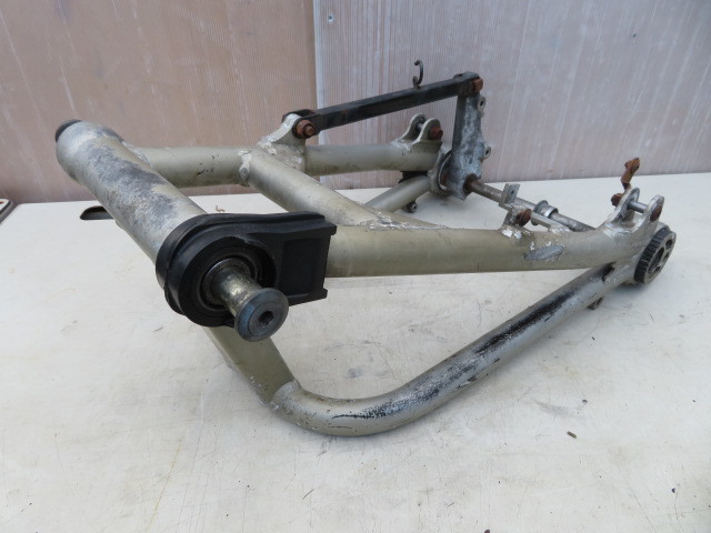 ◇中古現状売◇Kawasaki/カワサキ ZRX400 ZR400E 純正スイングアーム Assy
