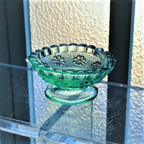 大正～昭和初期 ペロペロ ままごと ウランガラス 黄緑色 デカぺろ 花