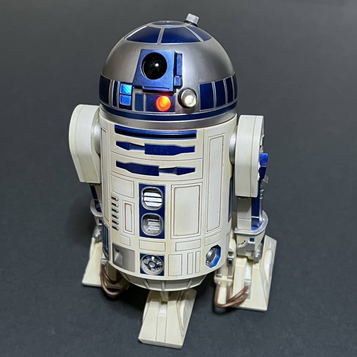 メディコム トイ 1/6 スターウォーズ R2-D2 リアルアクション 