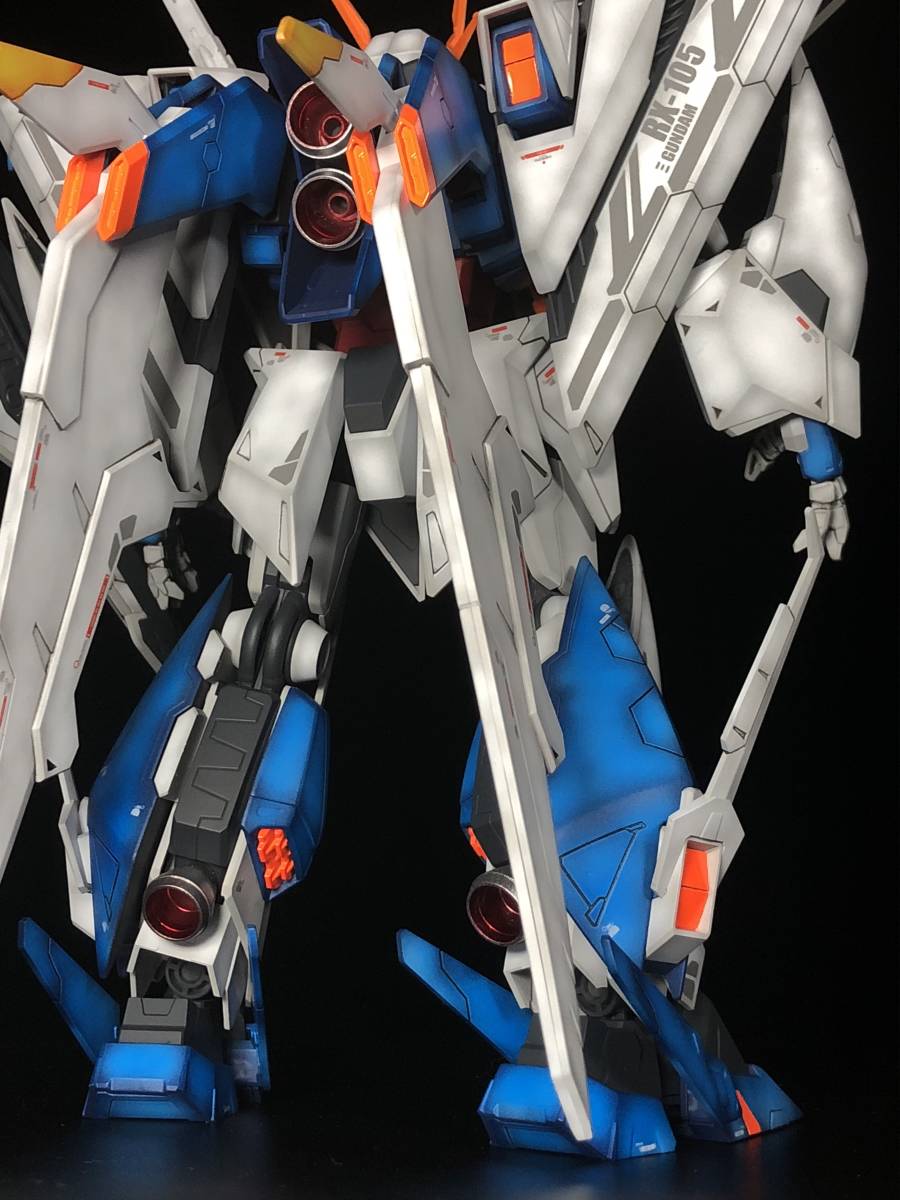 HGUC 1/144 RX-105 Ξ ガンダム クスィーガンダム 完成品 ガンプラ 閃光