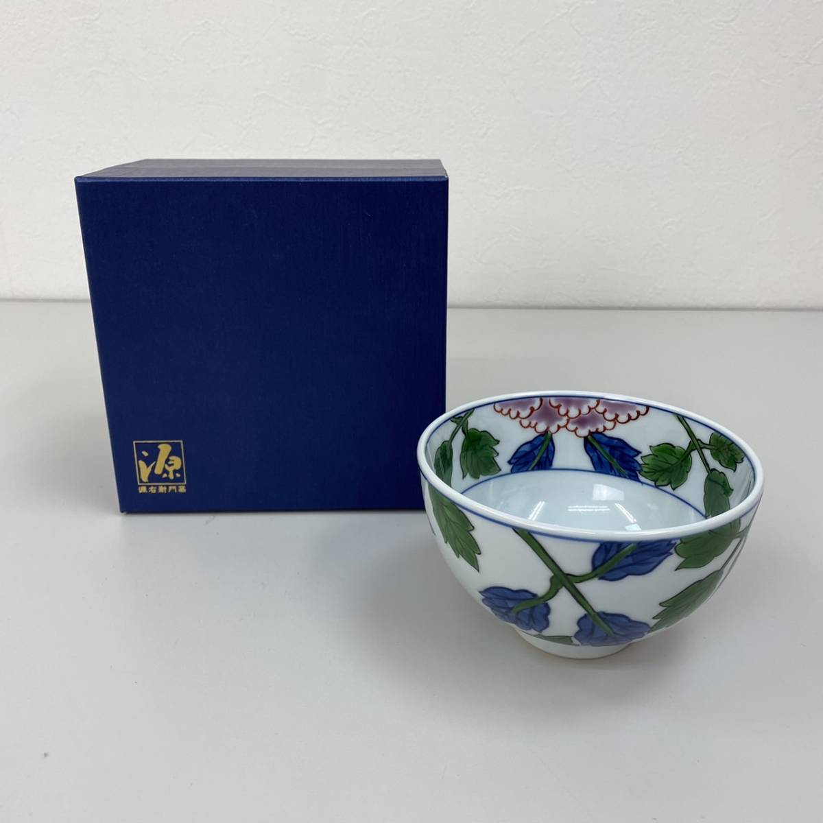 23A0123 源右衛門窯 染錦紫牡丹絵 飯碗 茶碗 有田焼 食器 伝統工芸品