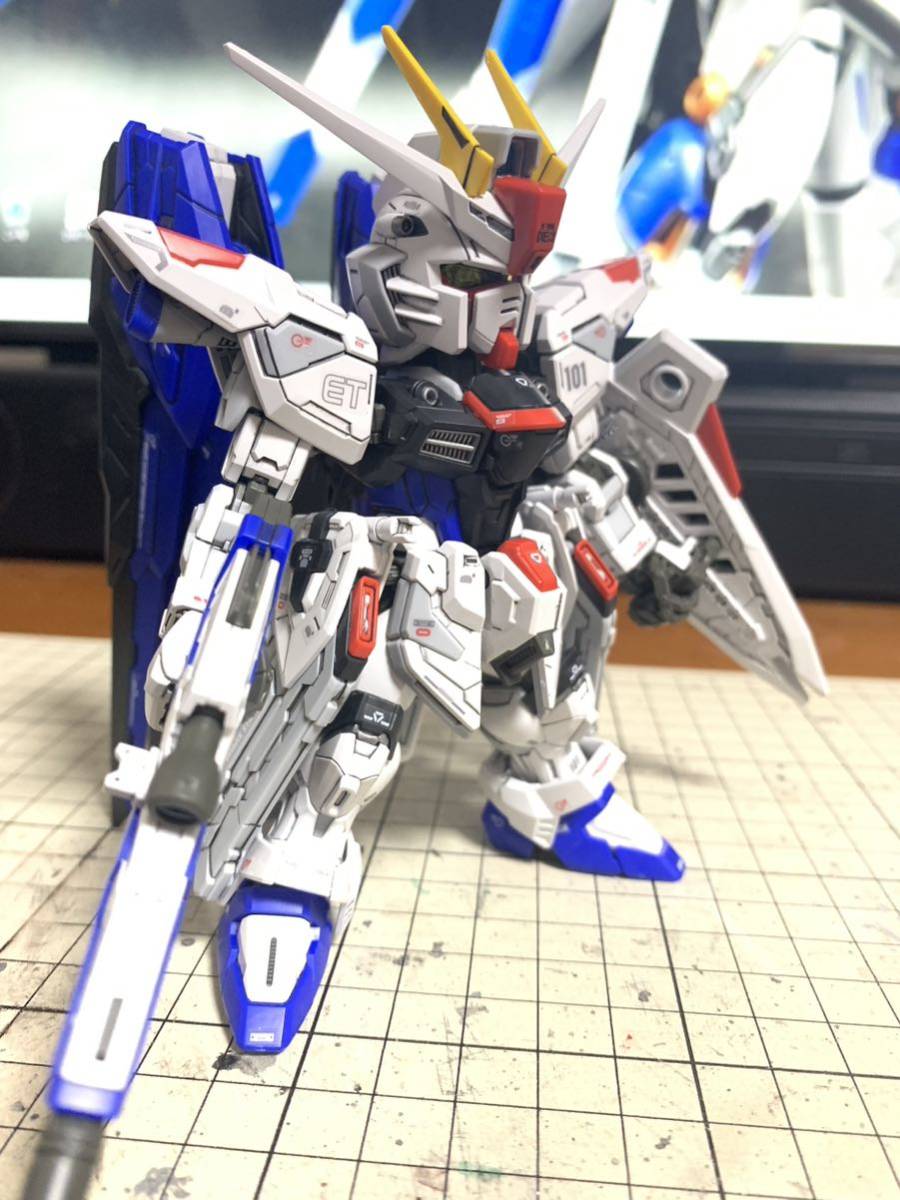 送料無料】MGSD、フリーダムガンダム、完成品、素組み MGSD フリーダム