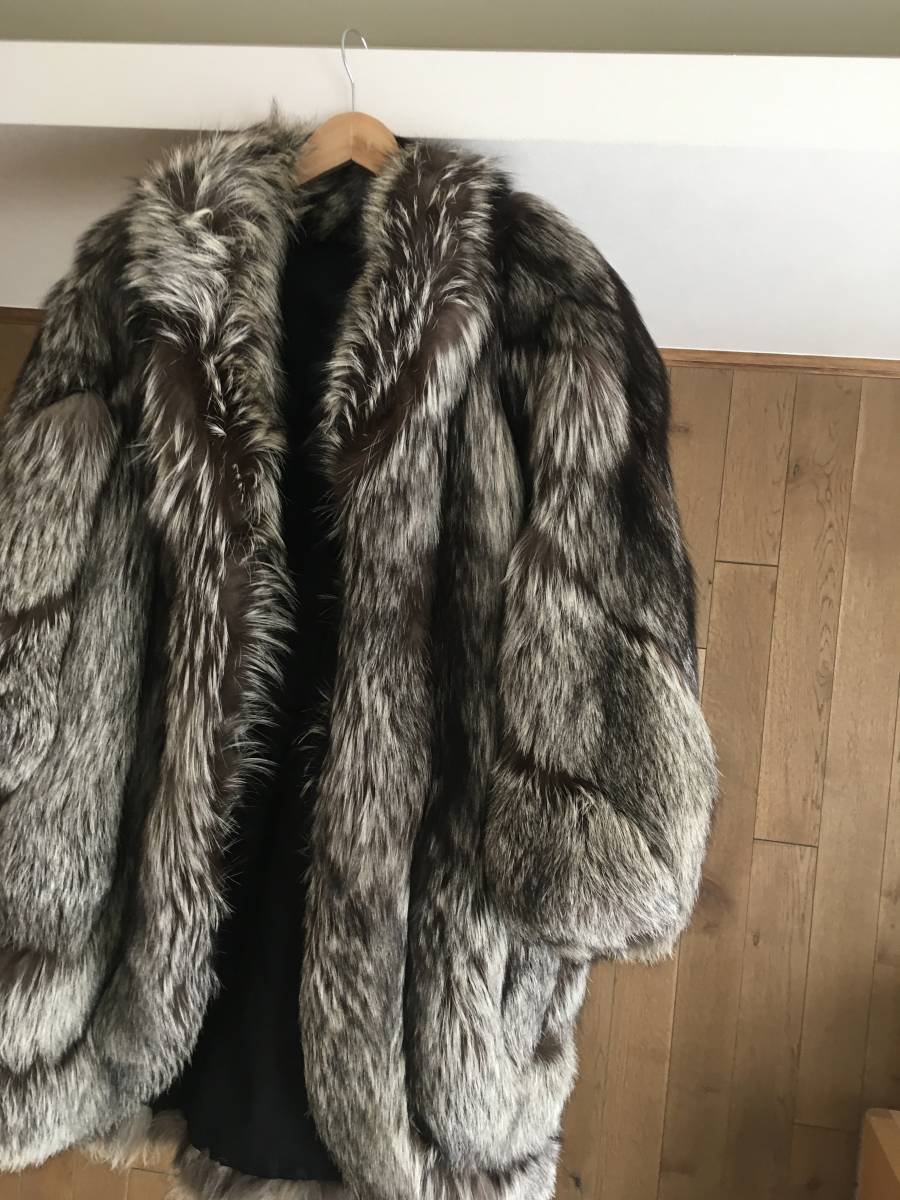 美品 SAGA FOX サガフォックス Superd Quality 毛皮 フォックス ファー 