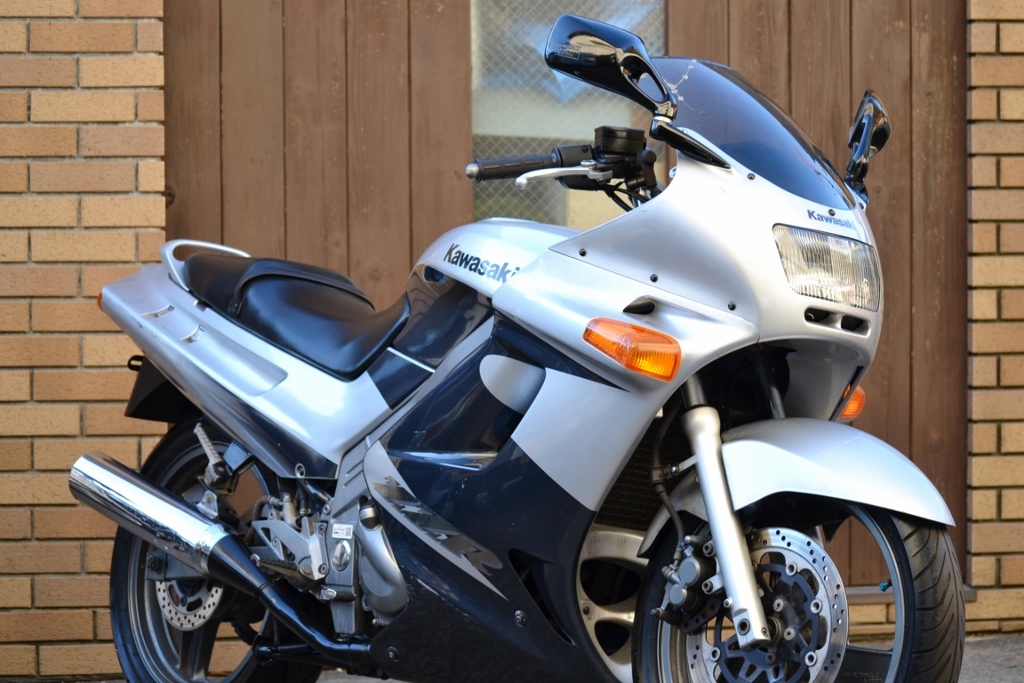 横浜】カワサキ ZZR250 98モデル H9 EX250H！全国登録、配送可能！検