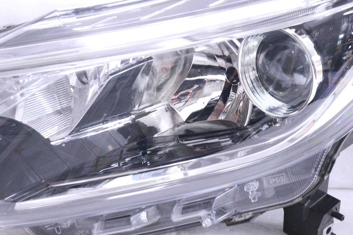 31-1858☆後期 LED E12 ノート☆左ヘッドライト ICHIKOH 1934 打刻:D 